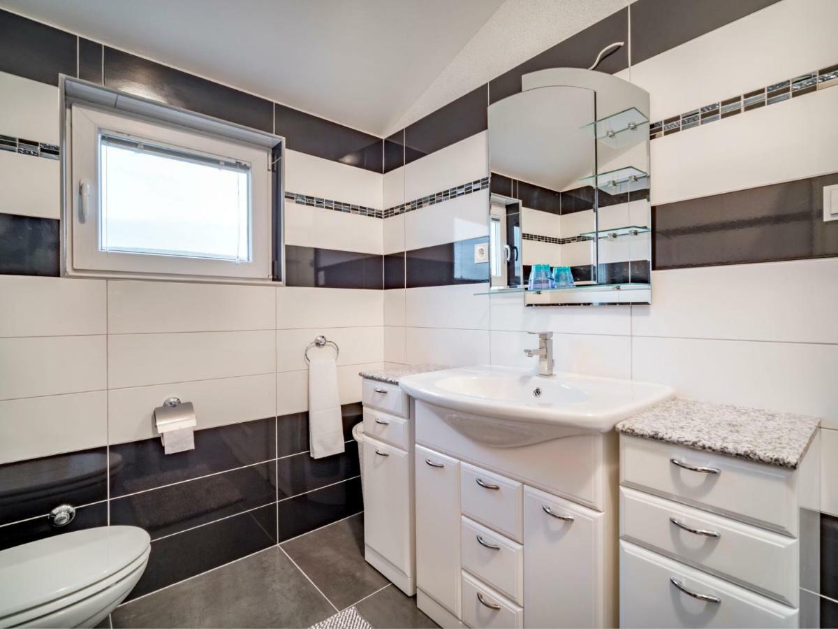 Apartment Marina-3 By Interhome ซูโกชัน ภายนอก รูปภาพ
